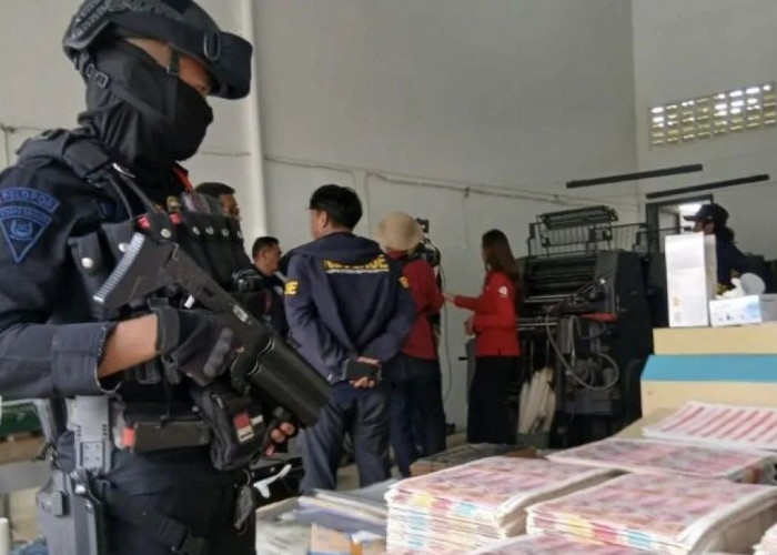 Polda Metro Jaya Bongkar Sindikat Pemalsu Uang Senilai Rp36 Miliar, Miliki 2 Jalur Distribusi