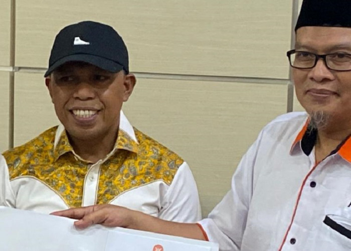 Nyaleg Golkar, Ketua PKS: Di DPRD Subari Mewakili Partai Apa?