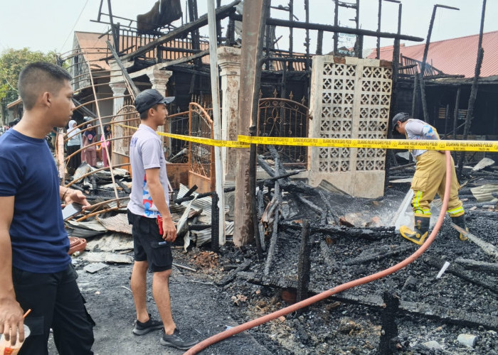 Kebakaran di Tenggarong Hanguskan 11 Rumah, Dua Anak Tewas Terjebak di dalam Rumah