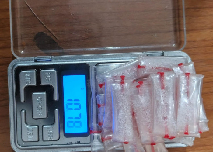 Nelayan di Bontang Ditangkap Saat Sedang Bungkus Sabu,  32 Bungkus Siap Edar Disita Polisi