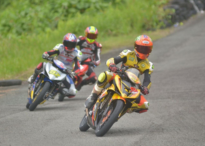 Pembalap Kaltim Kuasai Podium 1 Kejurnas Motorprix Putaran Ketiga Region C Kalimantan 