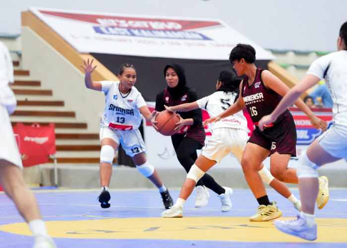 Tim Putri SMAN 1 Bontang Menggila, Libas SMKN 1 Samarinda dengan Skor Telak