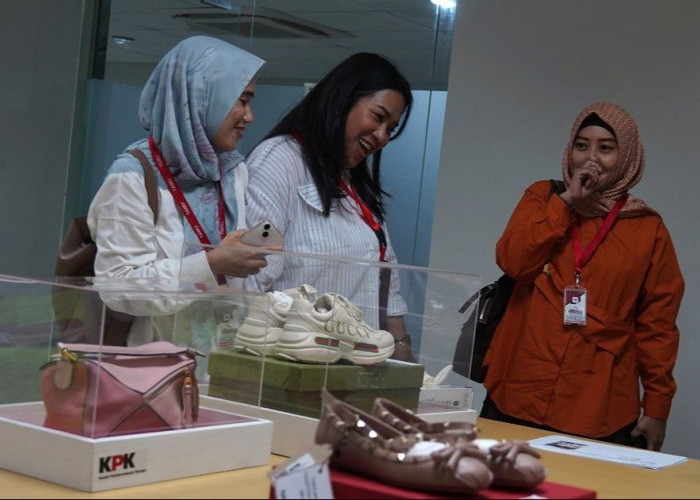 iPhone hingga Mobil Mewah Hasil Sitaan Tindak Pidana Korupsi Dilelang KPK 