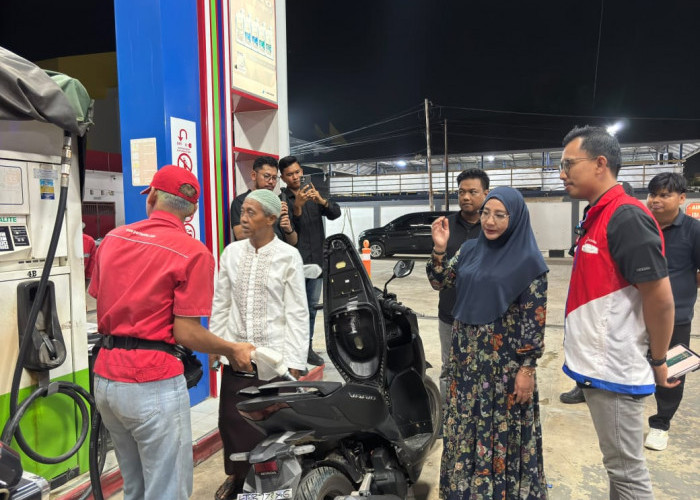 Bupati Berau Tinjau Sejumlah SPBU, Pastikan Operasional 24 Jam Berjalan 