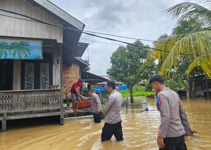 Polres Kutim Sisir Bantaran Sungai Sangatta, Warga Diimbau Waspada Hewan Buas