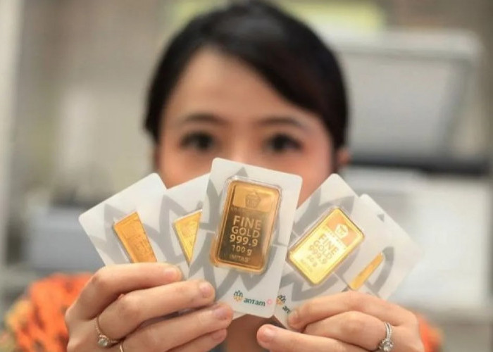 Harga Emas Antam Pagi Ini Terpantau Turun Rp20 Ribu per Gram