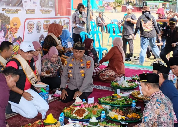 Festival Budaya 1.000 Tumpeng Meriahkan Loa Kulu, Wagub: Simbol Kebersamaan Lintas Budaya