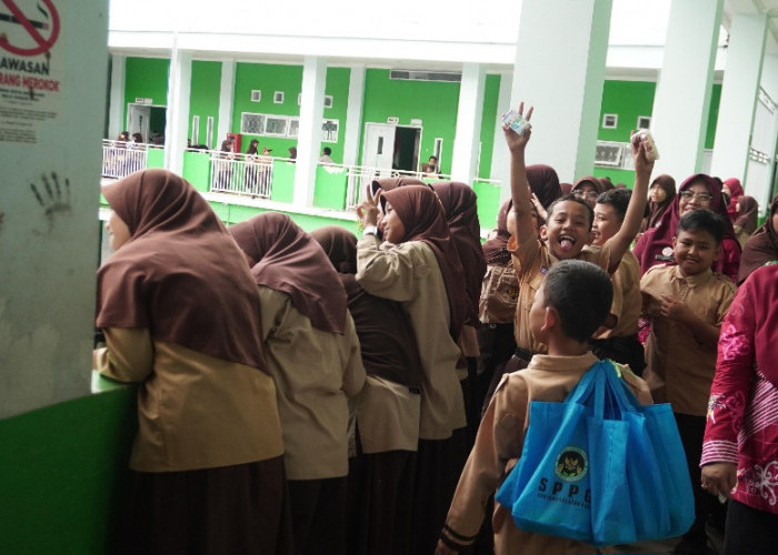 Lima Guru SDN 001 Bontang Selatan Pensiun Tahun Ini