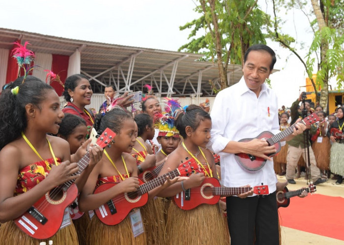 Jokowi: Guru Bukan Sekedar Teladan Anak Didik