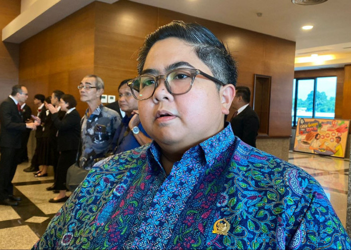 Jembatan Mahulu Samarinda Berulang Ditabrak, Ananda Emira Moeis: Tolong KSOP Bekerjanya Lebih Baik Lagi!