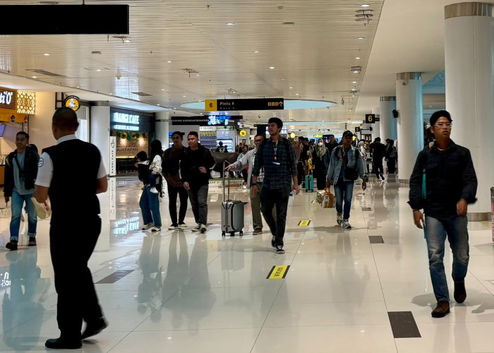 Trafik Penumpang di Bandara SAMS Sepinggan Turun 30 Persen, Imbas Erupsi Anak Krakatau