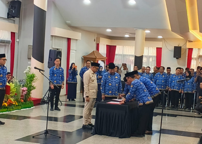 Lantik 80 Pejabat, Bupati Kukar Minta Segera Adaptasi dan Percepat Pelayanan Publik 