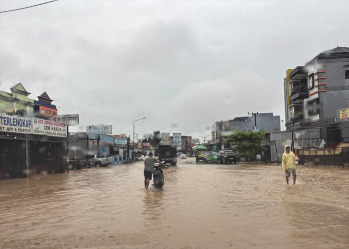 Kota Samarinda Kembali Dikepung Banjir, Dilaporkan 24 Titik Tergenang dan 5 Titik Longsor