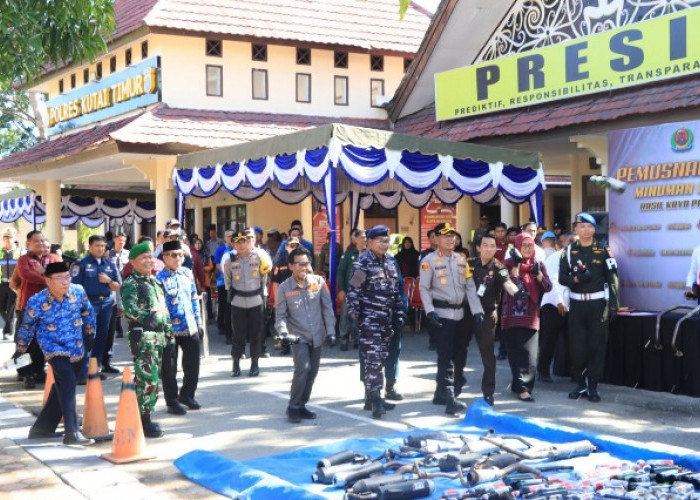 Polres Kutim Musnahkan Sejumlah Barang Hasil Tangkapan, Ada Knalpot Brong, Miras dan Narkoba