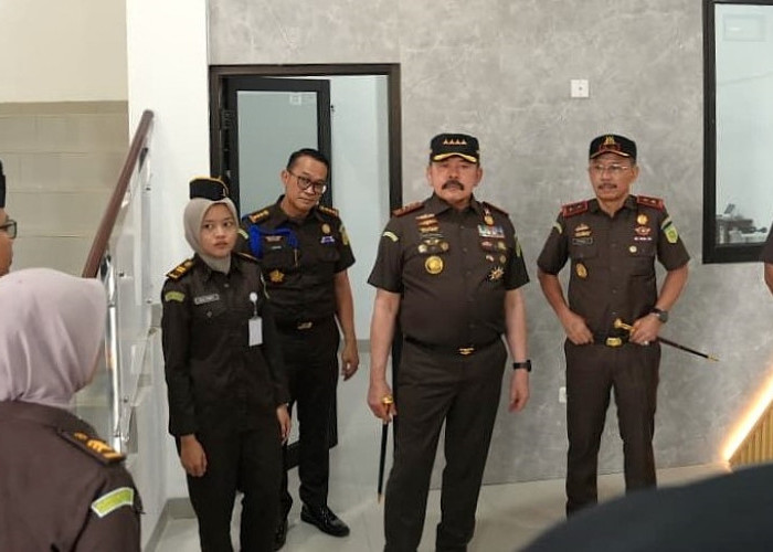 Jaksa Agung Tantang Keberanian Kejati Kaltim Tangani Kasus Besar Korupsi dan Pertambangan