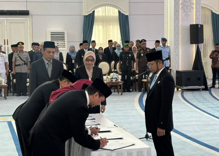 Rudy Mas’ud Melantik 9 Pejabat Pemprov Kaltim, Ini Daftarnya