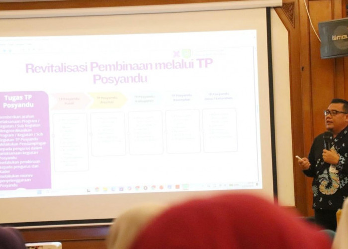 Bimtek Diskes, DPMD Kukar Sampaikan Implementasi Posyandu Transformasi 6 SPM