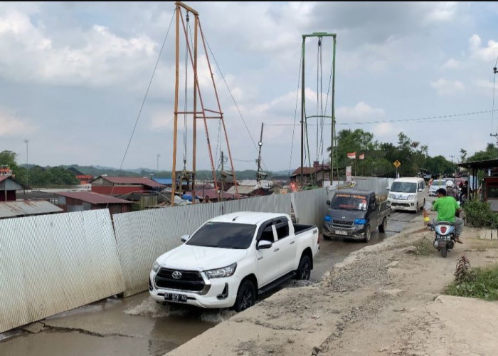 Jalan Poros Tenggarong-Loa Janan Ambles