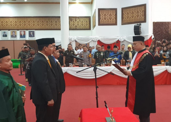 Tiga Pimpinan DPRD Berau Resmi Dilantik, Siap Mengkritik Kinerja Pemerintah