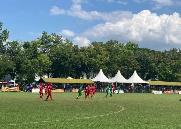 Tim Hoki Outdoor Putri Kaltim Raih Emas Usai Bungkam Tuan Rumah Sumut 2-0