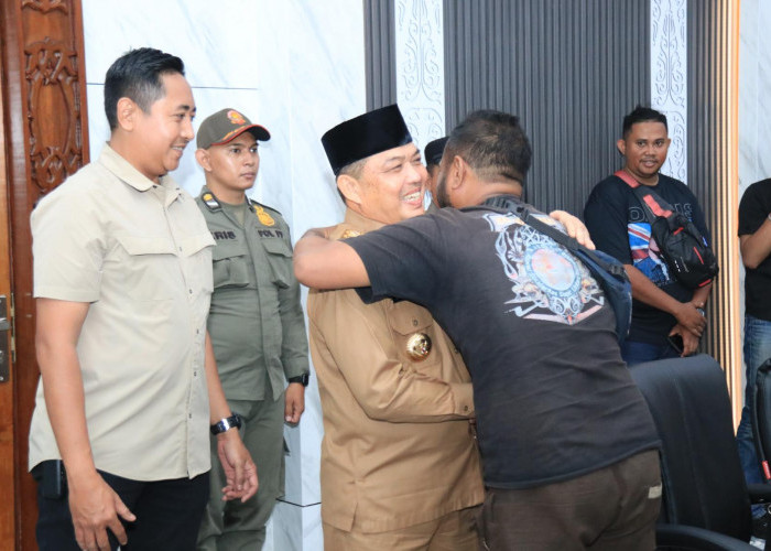 Sopir Truk Keluhkan Harga BBM Subsidi di Atas HET, Gubernur Norsan Janji Tindak Lanjut