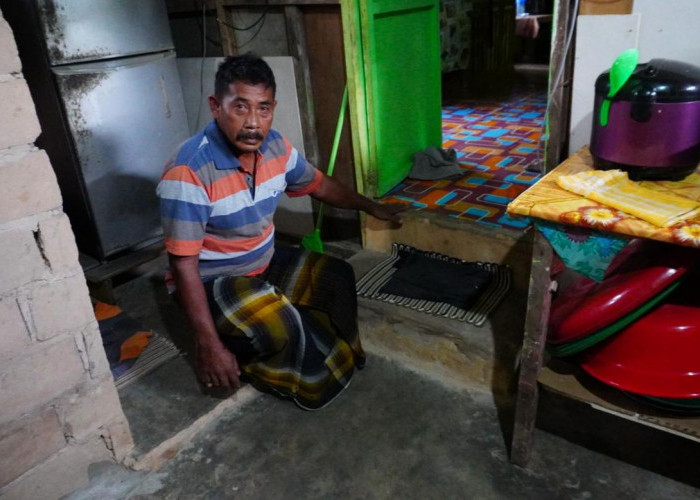 Menanti Ganti Rugi dari Pemilik Tambang Pasir, Warga Kampung Timur Bontang Perbaiki Rumah Biaya Sendiri