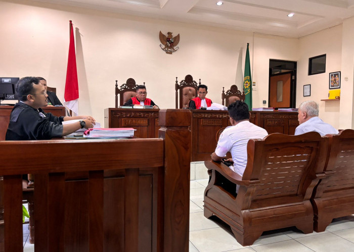 Lanjutan Sidang Kasus Tambang Ilegal di Eks Hotel Tirta Balikpapan: Saksi Benarkan Keluhan Akibat Pembongkaran