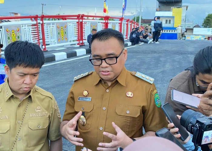 Bupati Aulia Bantah Keuangan Kukar Defisit: Hanya Transfer Pusat yang Tertunda