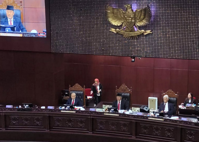 Megawati : Putusan MKMK Beri Cahaya di Tengah Situasi Demokrasi Indonesia yang Gelap