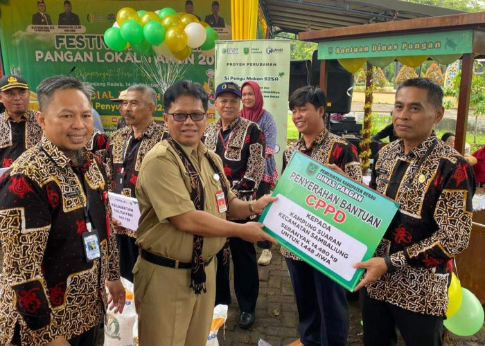 Pemkab Berau Salurkan 14 Ton lebih Beras untuk Korban Banjir Suaran