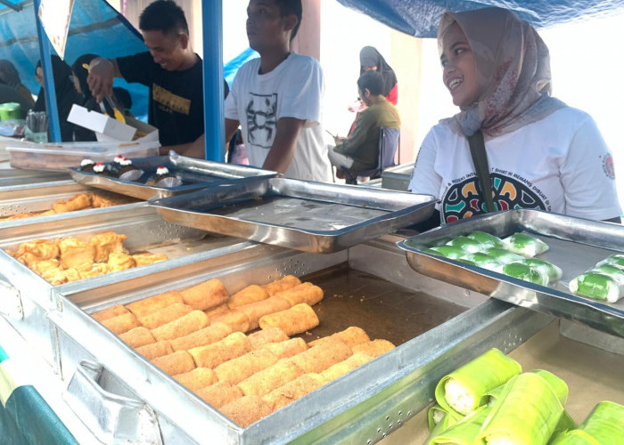Selalu Diserbu Warga, Sosis Solo Tetap jadi Menu Favorit di Pasar Ramadan Ruko Bandar Kota Balikpapan