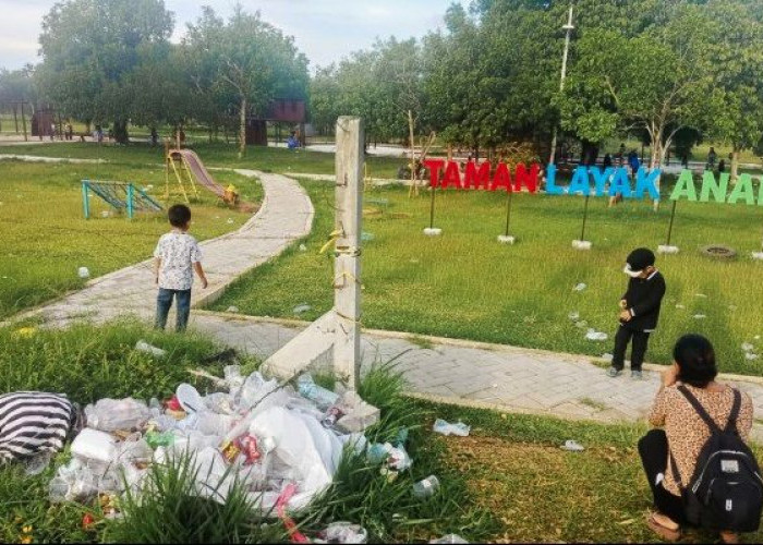 Ruang Bermain Anak Tercemar Sampah, Pengunjung Desak Pengelola Bertindak