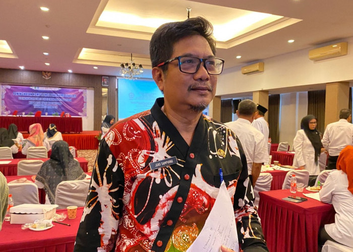 Disdikbud Kukar Tunggu Regulasi Kenaikan Gaji Guru 2025