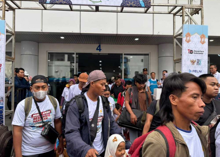 1.230 Peserta Mudik Gratis Telah Berlayar dari Pelabuhan Semayang ke Surabaya