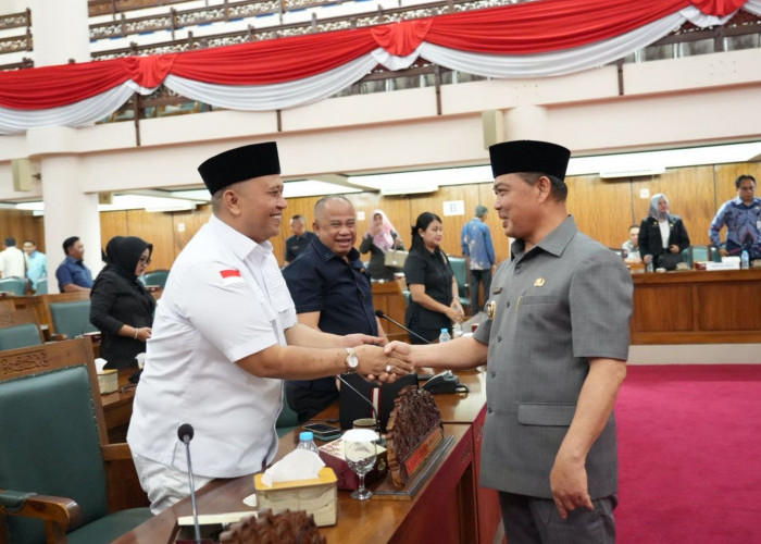 Ria Norsan Sampaikan KUA-PPAS 2027, Anggaran Kalbar Diarahkan Perkuat SDM dan Ekonomi