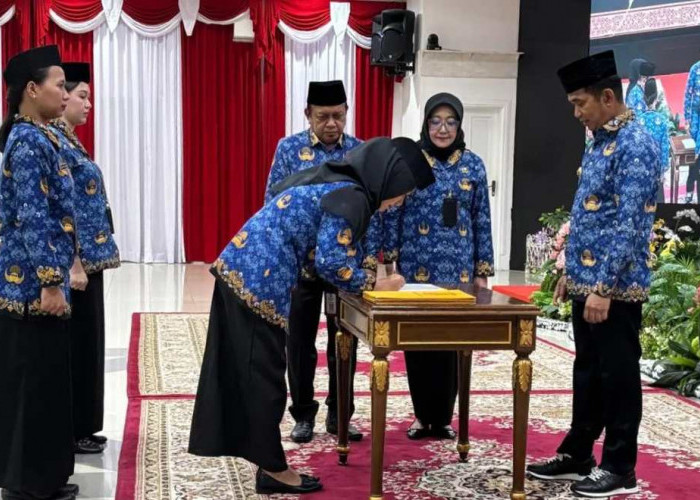 Wali Kota Balikpapan Lantik 55 Pejabat Fungsional, Tekankan Integritas dan Reformasi Birokrasi