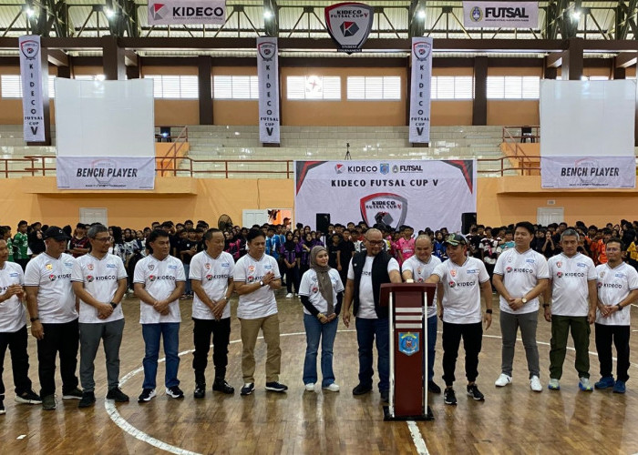 60 Tim Perebutkan Piala Bergilir Kideco Futsal Cup V