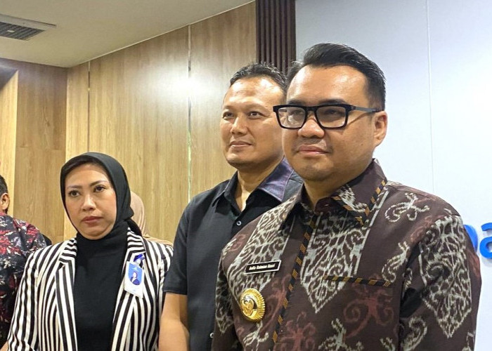 Tak Bisa Dobel, Bupati Aulia Minta Nakes di Kukar Pilih TPP atau Jasa Pelayanan
