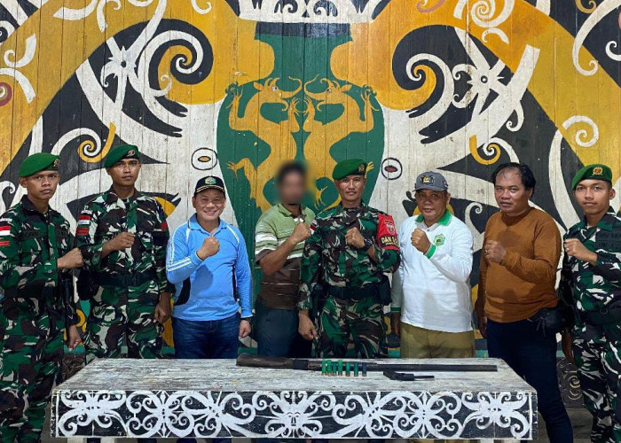 Aparat TNI Mahulu Amankan 2 Senjata Rakitan dan 7 Butir Kaliber Milik Warga