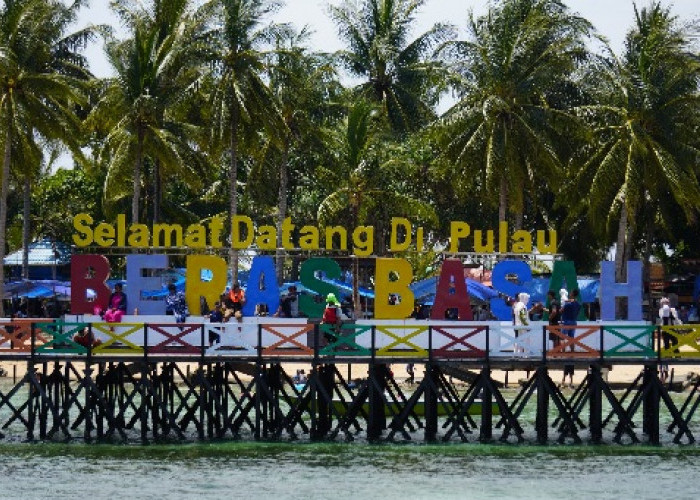 Wisata Libur Lebaran di Bontang Melonjak tapi Sampah Menggunung 