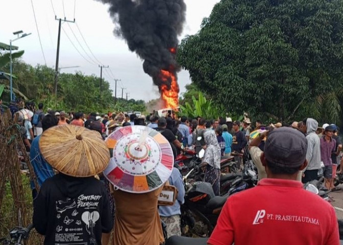 Kecelakaan Maut di Tabang Picu Pembakaran Bus dan Penutupan Jalan Hauling