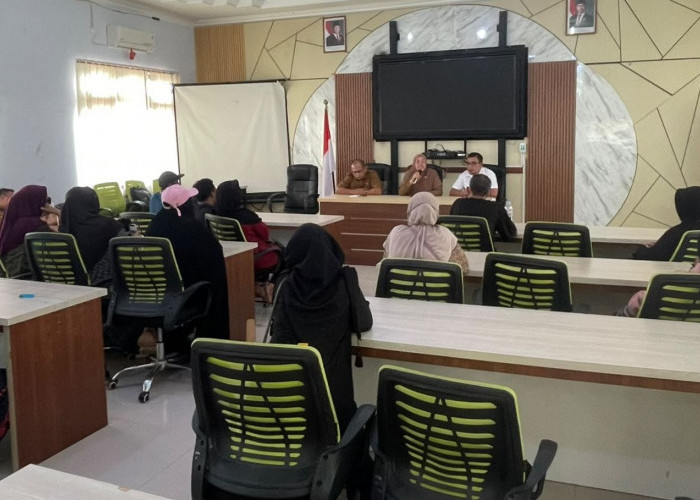 Pedagang Pasar Malam Geruduk Diskoperindag Berau, Protes Wacana Penutupan di Tengah Isu Kabut Asap