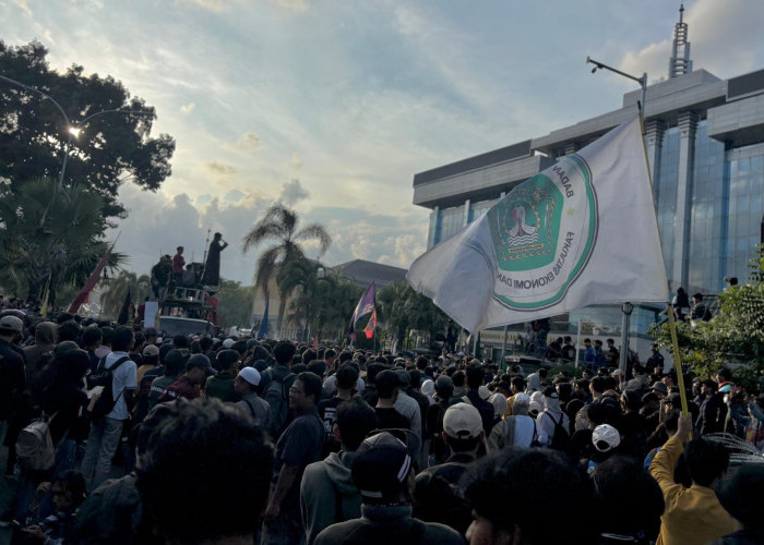 Rudy Mas'ud Jelaskan Alasan Tak Temui Massa, Singgung Faktor Keamanan saat Aksi