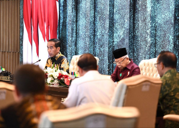 Presiden Jokowi Minta Maaf Saat Sidang Kabinet Paripurna Terakhir di IKN