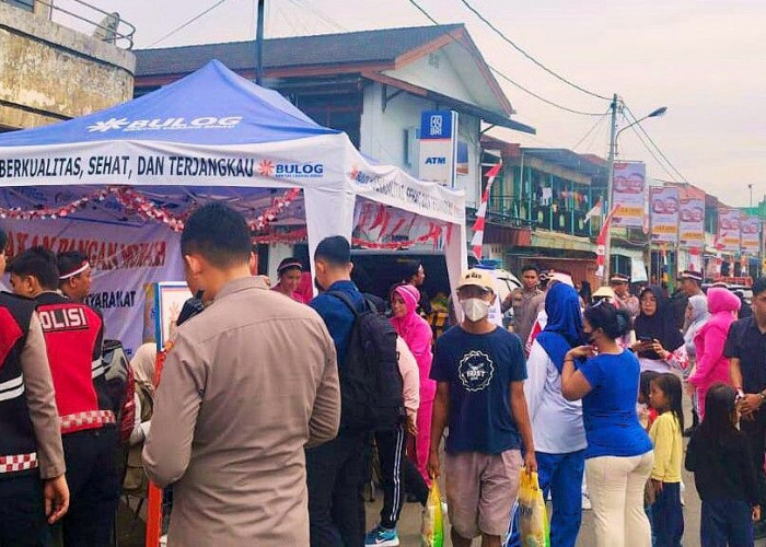 2 Ton Beras SPHP Ludes dalam 3 Jam saat Polres Berau dan Bulog Gelar Pasar Murah