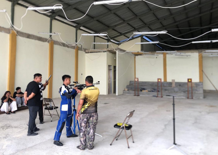 Disporapar Paser Pastikan Peralatan Venue Menembak Siap Sebelum Porprov Kaltim 