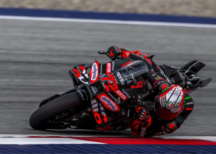 Bezzecchi Pole Position MotoGP Italia 2026, 3 Rider Aprilia Start Paling Depan