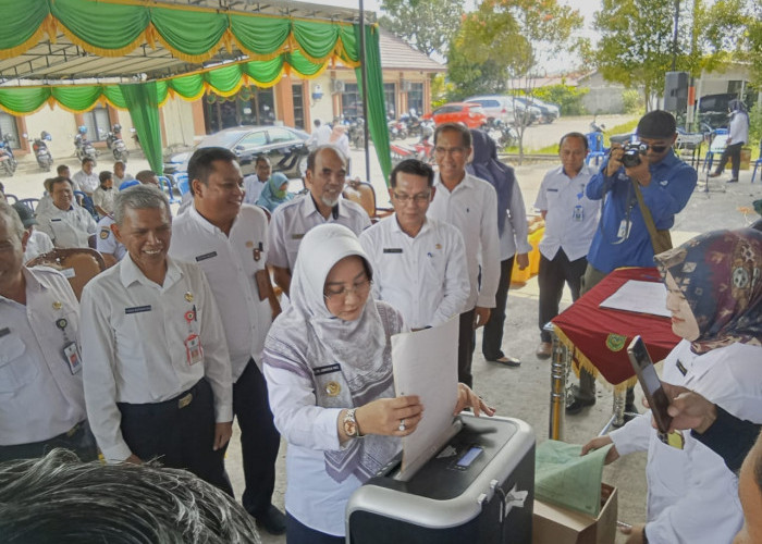 Pemkab Berau Musnahkan Arsip Eks Bagian Keuangan