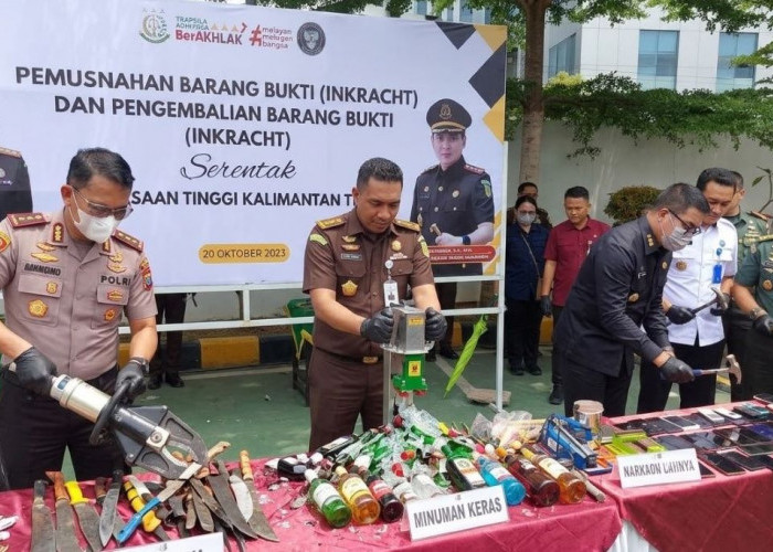Pemkot Samarinda Dukung Kejati Kaltim, Barang Bukti Dimusnahkan, Puluhan Kendaraan Dikembalikan
