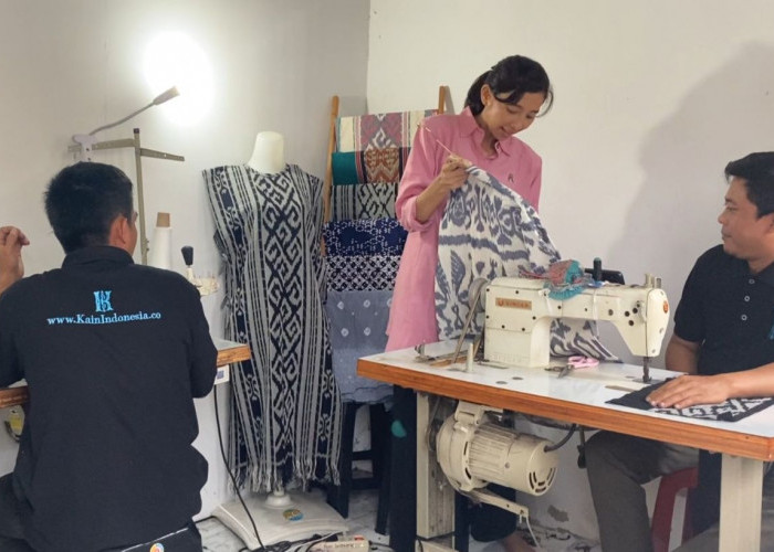 LinkUMKM BRI Dorong Perempuan Pengusaha Fesyen Naik Kelas, Olah Wastra Nusantara Jadi Busana Modern